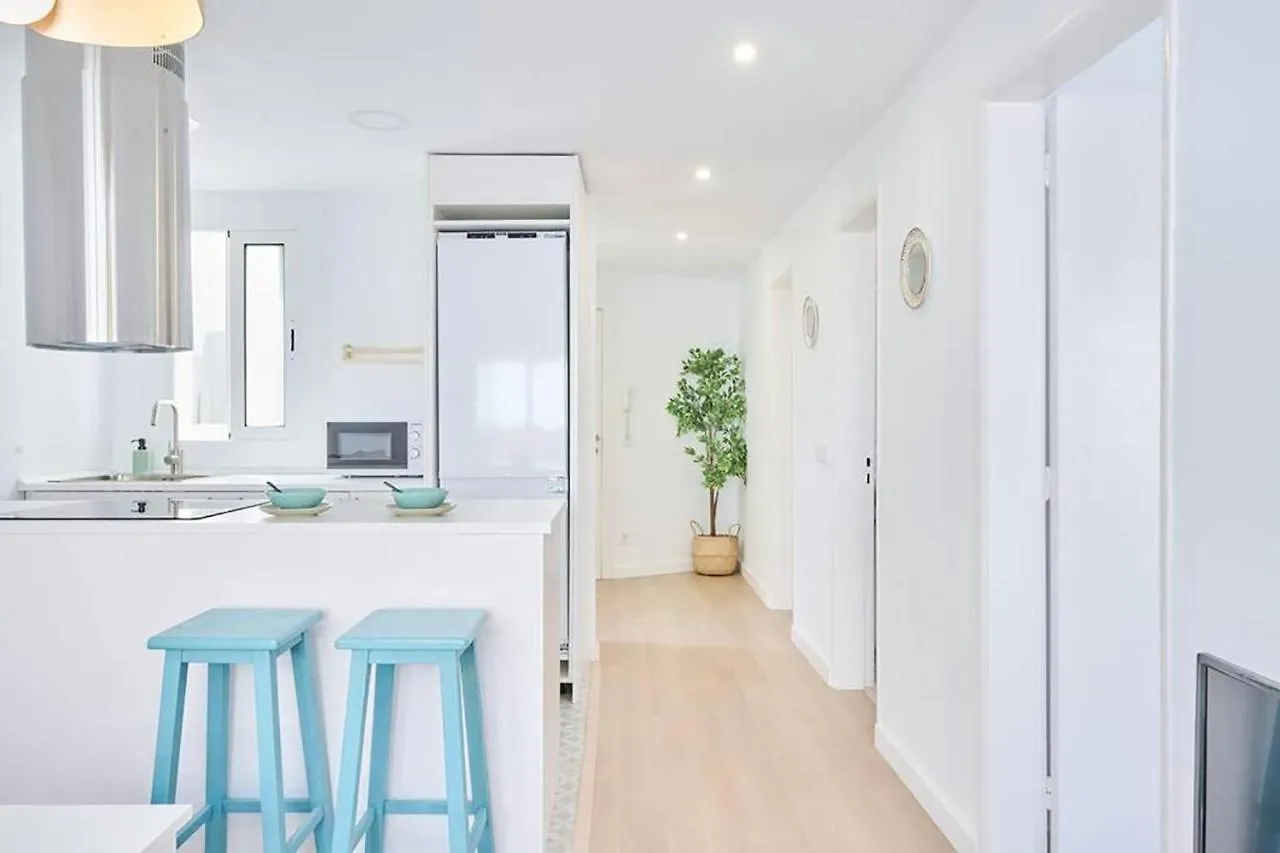 Lovely 2 Bedroom Apartment With Terrace 布拉内斯